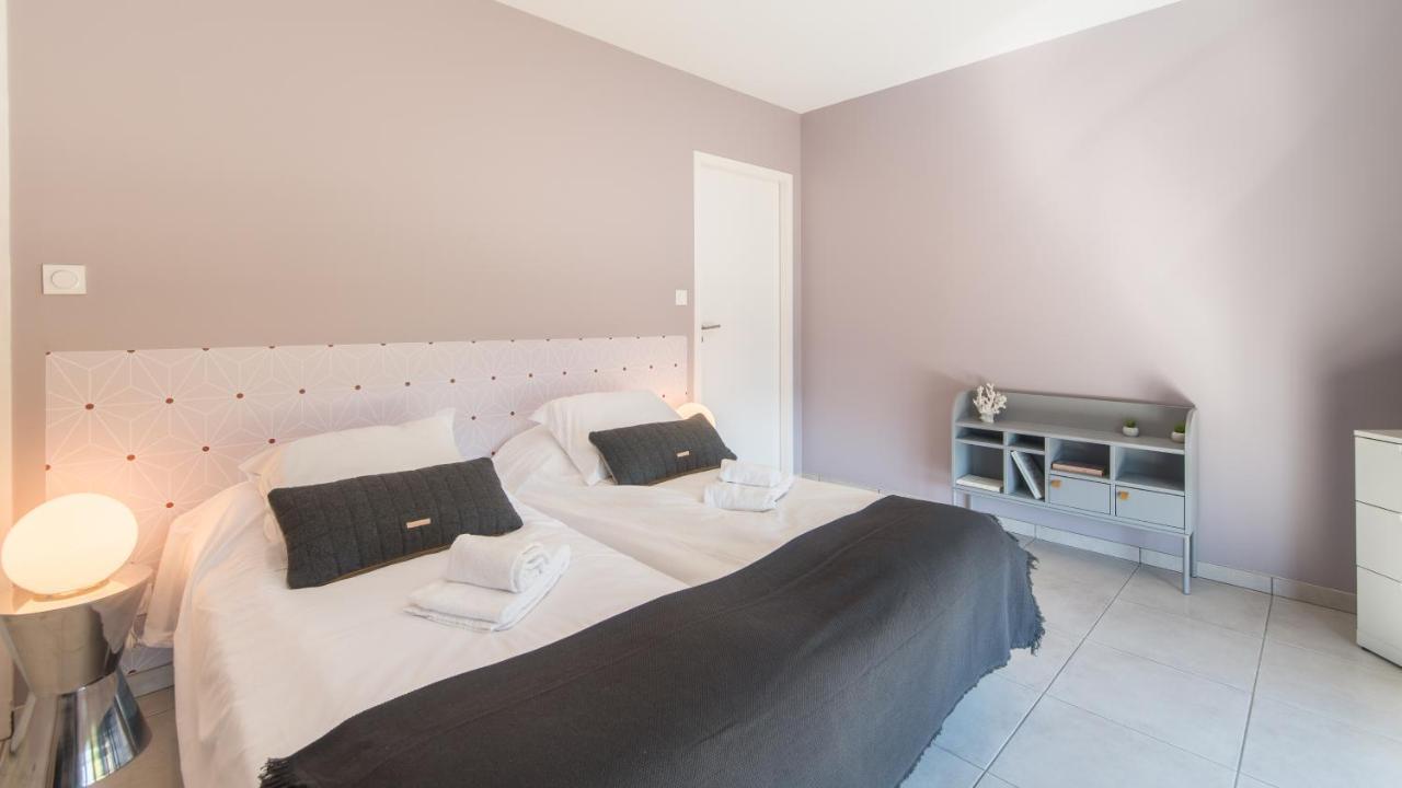 Villa Spacieuse Avec Jacuzzi Privatif Sarlat Exterior foto